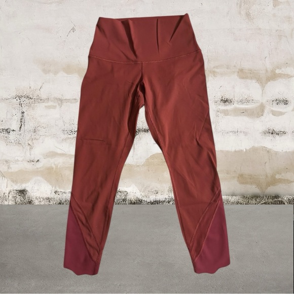 Lululemon Wunder Under Crop High-Rise Roll Down Scallop Full-On Luxtreme Size 6 - Picture 3 of 5